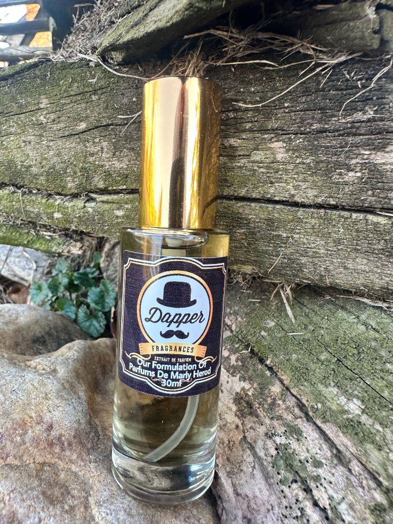 Vanilla Stallion - 20ml in gold travel sprayer image